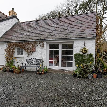 Secluded Holiday Home In Ceredigion With Garden Pennant  Exterior photo