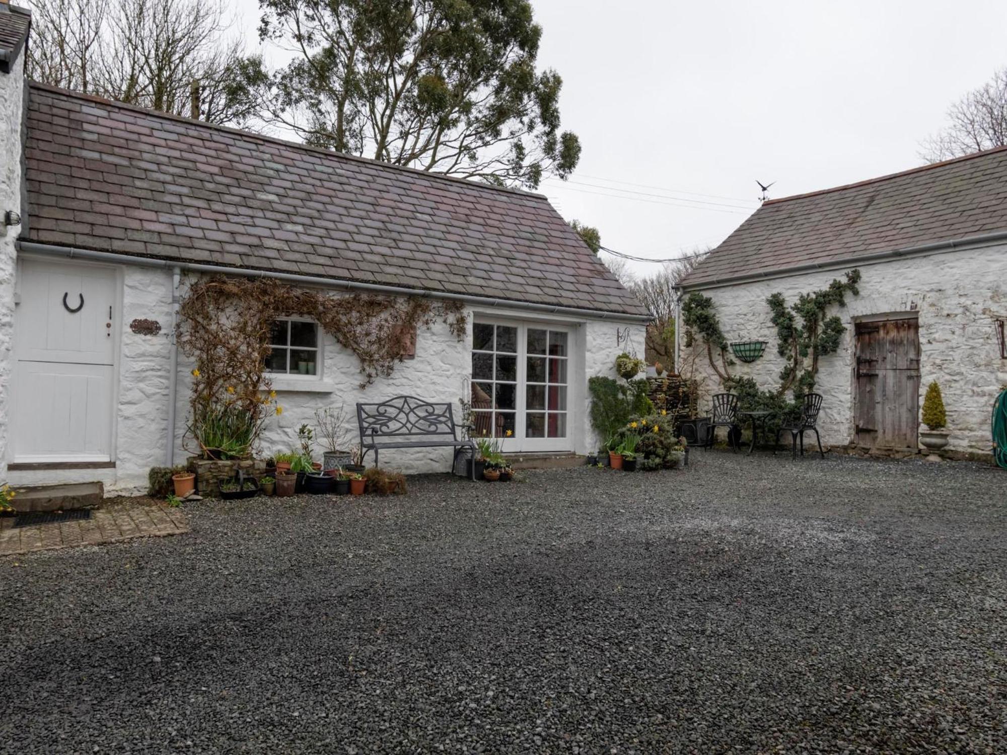 Secluded Holiday Home In Ceredigion With Garden Pennant  Exterior photo